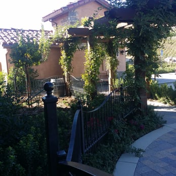 Robert Renzoni Vineyards - Wineries Near Me - Temecula, California