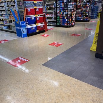 Vons - Visible COVID-19 communication - Grocery Near Me - Lakewood, California