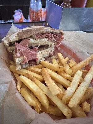 Olde Towne Tavern by null
