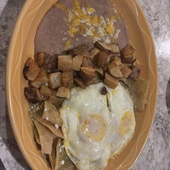 La Cabana Restaurant - Chilaquiles with salsa verde. Very good. - Mexican Near Me - Bakersfield, California La Cabana Restaurant - Chilaquiles with salsa verde. Very good. - Mexican Near Me - Bakersfield, California