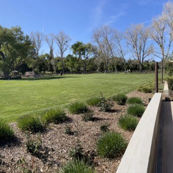 Fess Parker Winery - Wine Tasting Room Near Me - Los Olivos, California Fess Parker Winery - Wine Tasting Room Near Me - Los Olivos, California