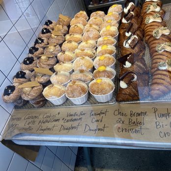 Supermoon Bakehouse - Bakeries Near Me - New York, New York