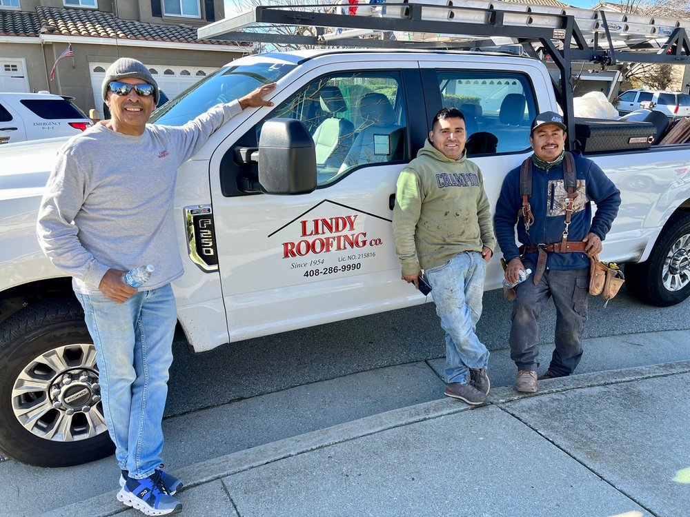 Slide of Lindy Roofing