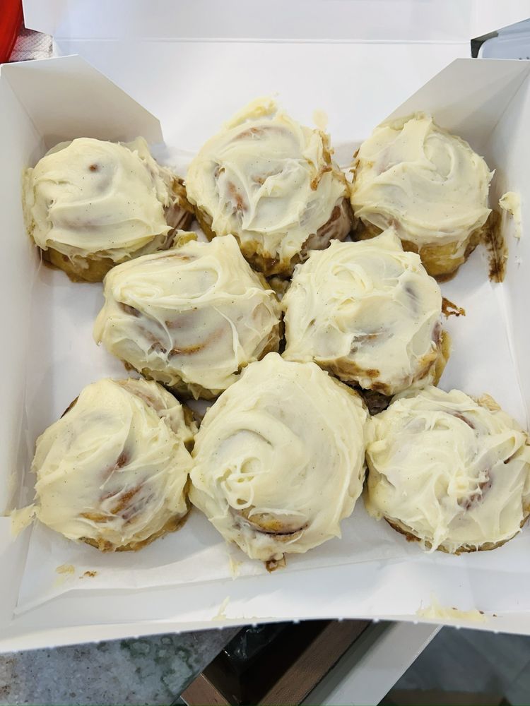 MAV’S TOP BUNS - Updated October 2025 - 42 Photos & 27 Reviews - 1092 ...