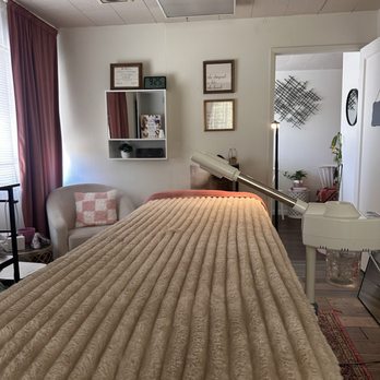 Stripped Aesthetics - Service room clean and tidy - Waxing Near Me - San Jose, California Stripped Aesthetics - Service room clean and tidy - Waxing Near Me - San Jose, California