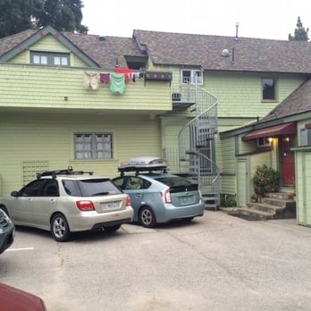 Hostel Obispo - Parking lot, balcony & spiral staircase. Back entrance into kitchen :) - Hostels Near Me - San Luis Obispo, California