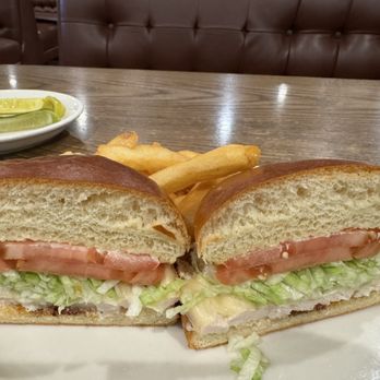 Nate'n Al's - Grilled chicken sandwich. - Delis Near Me - Beverly Hills, California