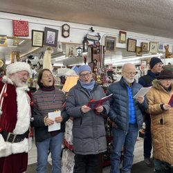 V2VG Thrift - Santa and Holiday caroling crew