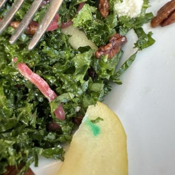 Prato 850 - Strange blue spot in Apple. - Gastropubs Near Me - Commack, New York