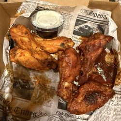 PaPPo's Pizzeria South - Wings. Buffalo and bbq.