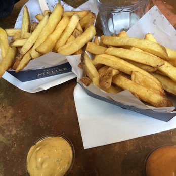 Frites Atelier Antwerpen - Friterie Near Me - Antwerp, VAN