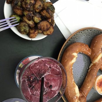 Der Wolf - Beer Bar Near Me - Pasadena, California Der Wolf - Beer Bar Near Me - Pasadena, California