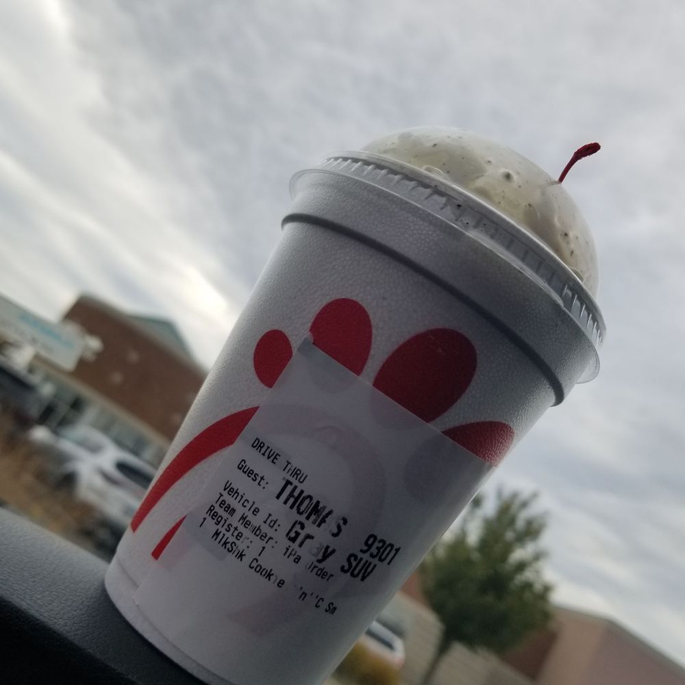 Chick-fil-A - Cookies & Cream Milkshake - Fast Food Near Me - Niles, Illinois