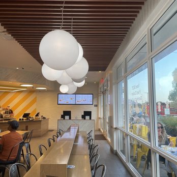 Starbird Chicken - Inside - Chicken Shop Near Me - Corte Madera, California Starbird Chicken - Inside - Chicken Shop Near Me - Corte Madera, California