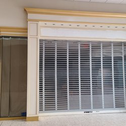 Lebanon Valley Mall - Vacant storefront.