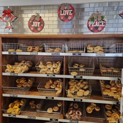 A & B Bagels & Deli