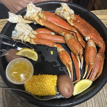 Gulf Shores Steamer - 3 cluster snow crab - Seafood Near Me - Orange Beach, Alabama Gulf Shores Steamer - 3 cluster snow crab - Seafood Near Me - Orange Beach, Alabama