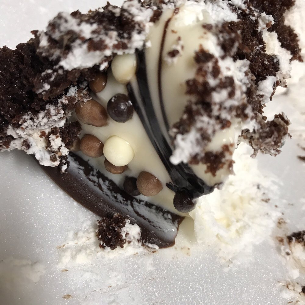 Lulu's Bakery - Bakeries Near Me - Fresh Meadows, New York