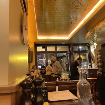 Le Bûcheron - The musicians from our table. - Breakfast & Brunch Near Me - Paris, 75 Le Bûcheron - The musicians from our table. - Breakfast & Brunch Near Me - Paris, 75
