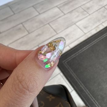 Nail Design Mililani Mauka - Beautiful shells and gold flakes done by TK. He's the BEST! - Nail Salons Near Me - Mililani, Hawaii Nail Design Mililani Mauka - Beautiful shells and gold flakes done by TK. He's the BEST! - Nail Salons Near Me - Mililani, Hawaii