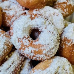Dippidy Donuts