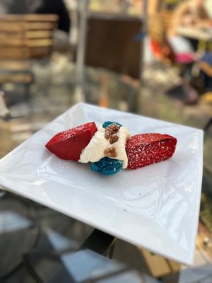 Larchmont Bungalow Cafe by null