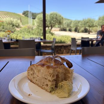 Niner Wine Estates - Wine Tasting Room Near Me - Paso Robles, California