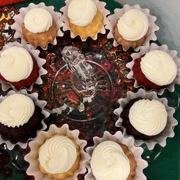 Variety pack: red velvet, lemon, chocolate, chocolate chip.