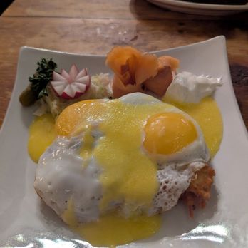 Heidelberg Restaurant - Eggs Benedict - German Near Me - New York, New York Heidelberg Restaurant - Eggs Benedict - German Near Me - New York, New York