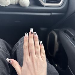 Polish Me Pretty - Horrible bulky crooked over priced nails!!!!