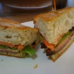 Steak sandwich with chipotle sauce