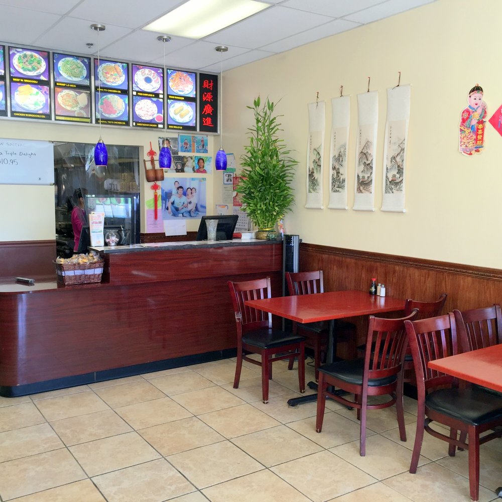 China Garden - Counter and Dining Area - Chinese Near Me - Overland Park, Kansas