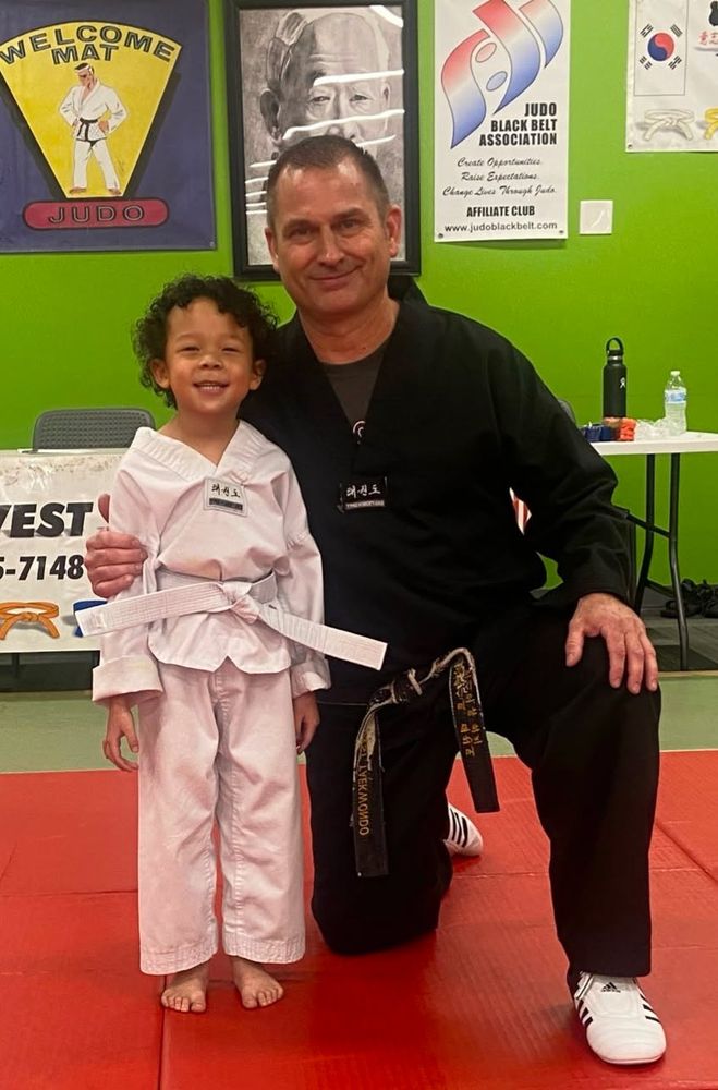 Harvest Tae Kwon Do Logo