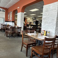 Luis Galindo's Latin American 2 - Dining room