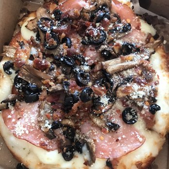 Mountain Mike's Pizza - Sizzling Bacon but missing green onions and I added red pepper flakes and parmesan packets to it - Pizza Near Me - Marina, California