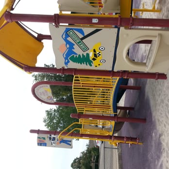 San Carlos Park - A place for big kids and little kids to play. Your kids can grow up playing here. - Parks Near Me - San Diego, California