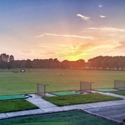 Tee It Up Golf Range