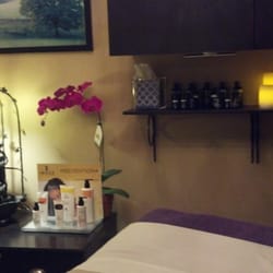 Derma Oasis Aesthetics - Our treatment room