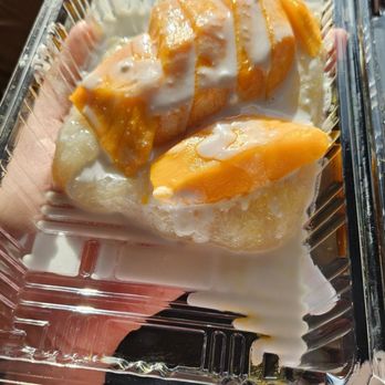 Ratana's - Mango sticky rice - Thai Near Me - Hilo, Hawaii Ratana's - Mango sticky rice - Thai Near Me - Hilo, Hawaii