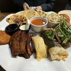 Combo plate