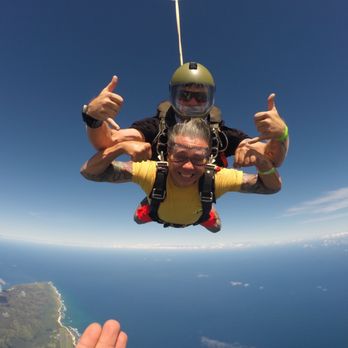 Pacific Skydiving Honolulu - My man instructor Aaron was awesome...Pacific Skydiving RULE!!! - Skydiving Near Me - Waialua, Hawaii
