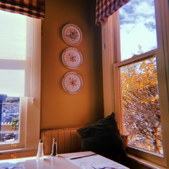 Red House Cafe - Window sill seating - Breakfast & Brunch Near Me - Pacific Grove, California Red House Cafe - Window sill seating - Breakfast & Brunch Near Me - Pacific Grove, California