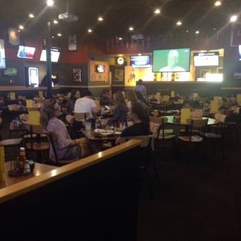 Buffalo Wild Wings - Chicken Wings Near Me - Willowbrook, Illinois