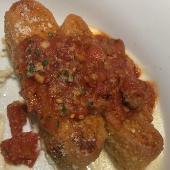 Olive Garden Italian Restaurant - Lasagna Fritta - Italian Near Me - Cedar Hill, Texas