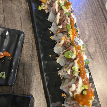 Kakuna Sushi - Surf & Turf Roll - Sushi Bars Near Me - Milpitas, California