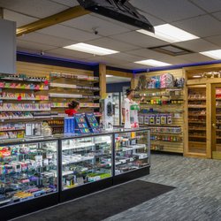 Midwest Tobacco and Vapor - Interior