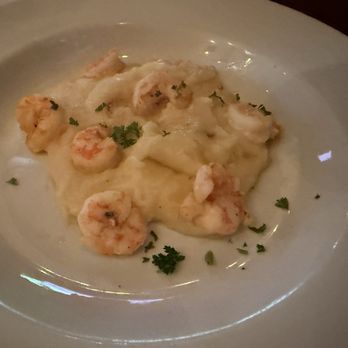 The Olde Pink House - Shrimp and mashed potatoes - Southern Near Me - Savannah, Georgia The Olde Pink House - Shrimp and mashed potatoes - Southern Near Me - Savannah, Georgia