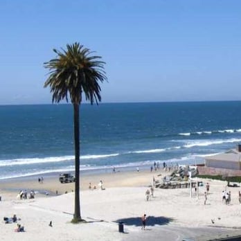 Beach Retreat at Moonlight Beach - Moonlight State Beach our next door neighbor. Gather your family and friends and walk to the beach!!! - Vacation Rentals Near Me - Encinitas, California Beach Retreat at Moonlight Beach - Moonlight State Beach our next door neighbor. Gather your family and friends and walk to the beach!!! - Vacation Rentals Near Me - Encinitas, California