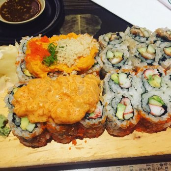 Longevousjoy - Best seller rolls~. The spicy scallop was good! - Japanese Near Me - Brooklyn, New York
