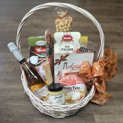 Cameron Park Florist - A Delicious Gift Basket for yourself or for a friend!